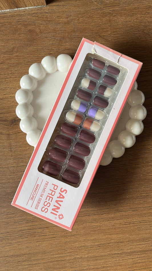 Brown: 24 nails in a box - High Quality Nails