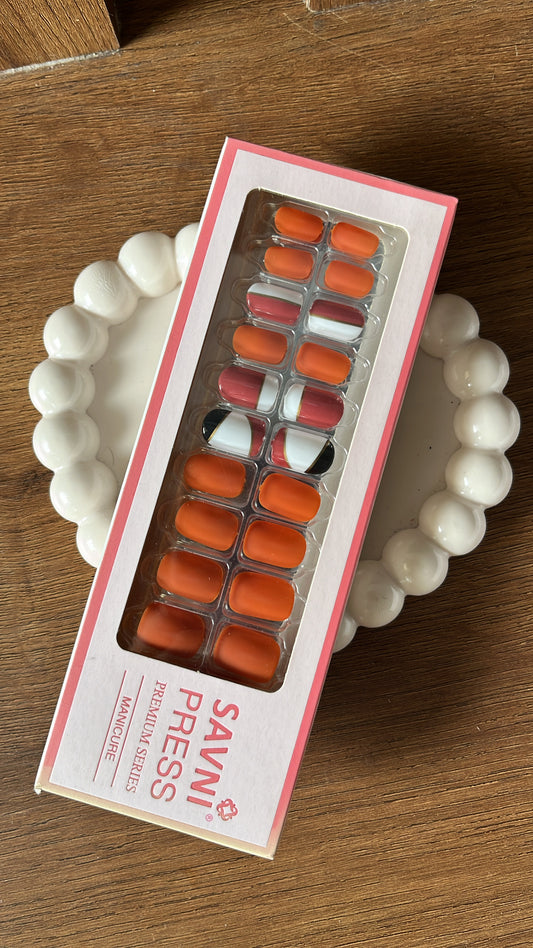 Orange: 24 nails in a box - High Quality Nails