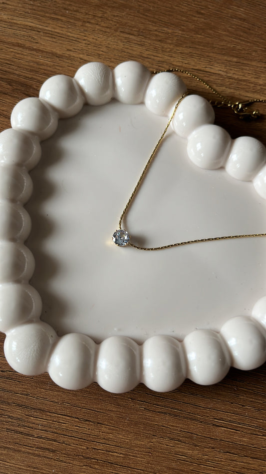 Solitaire Necklace - Round
