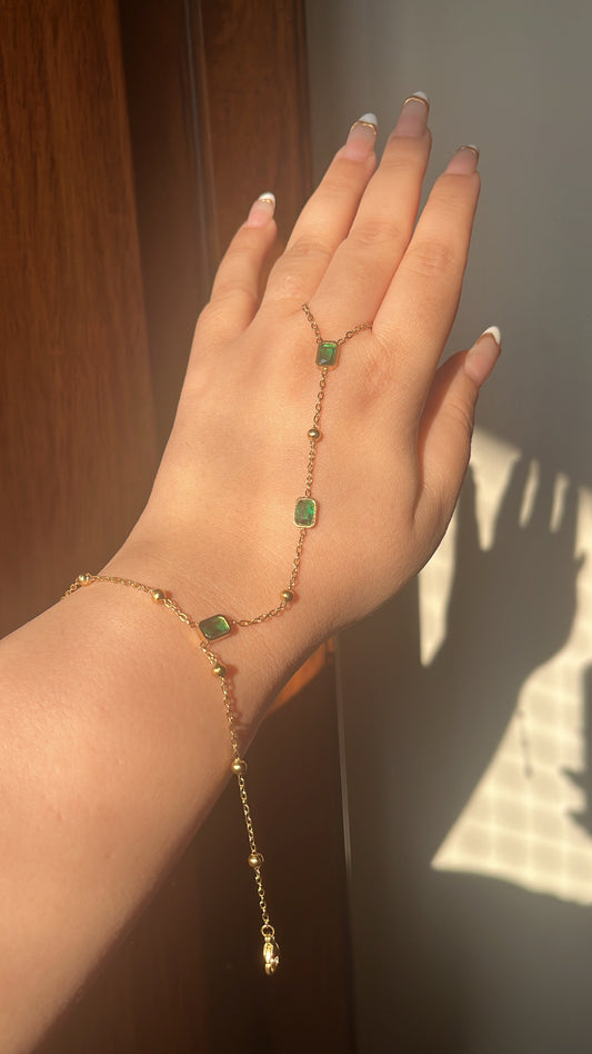 Emerald Square handchain