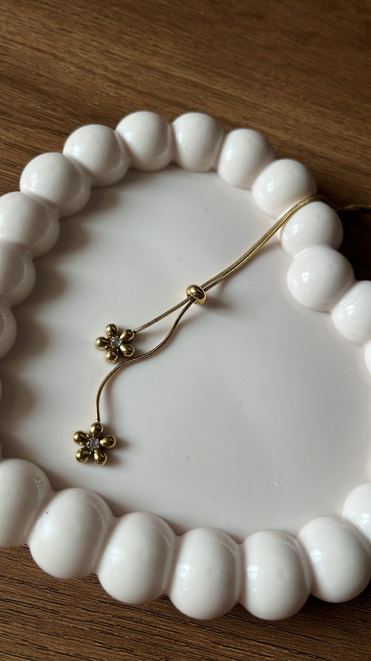 Adjustable Flower charm necklace