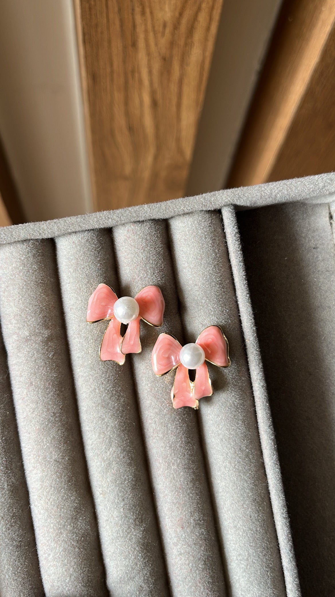 Enamel Bow earrings