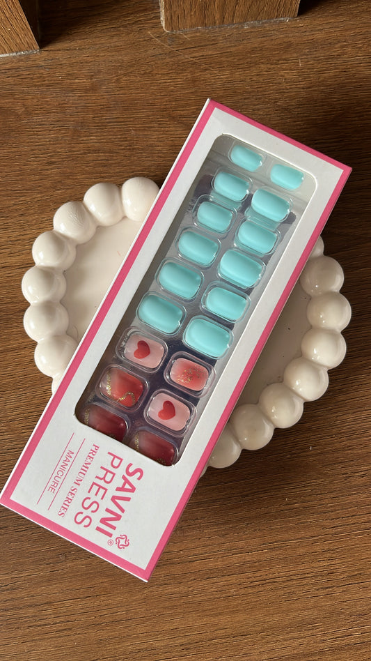 Blue: 24 nails in a box - High Quality Nails