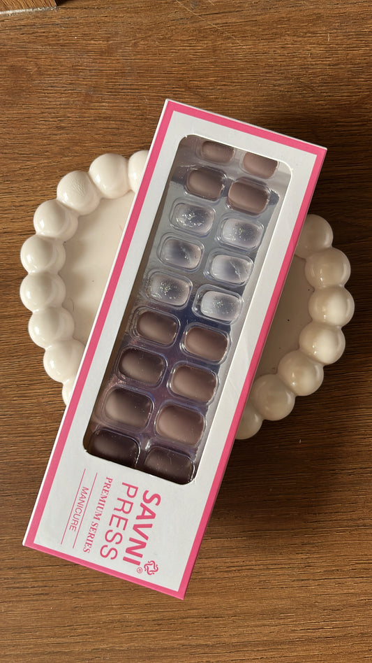 Brown: 24 nails in a box - High Quality Nails