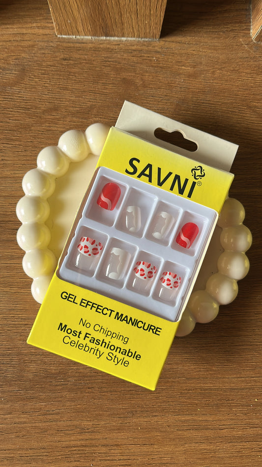 Red White: 12 nails in a box - Premium Nails