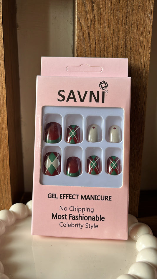 Checkered Nails - Set of 12 nails