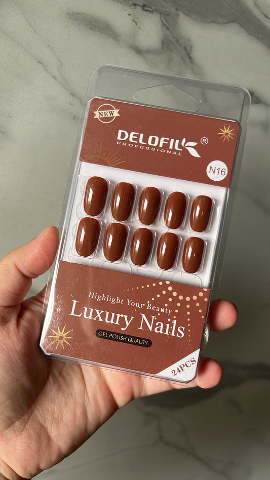 N-16: 24 nails in a box
