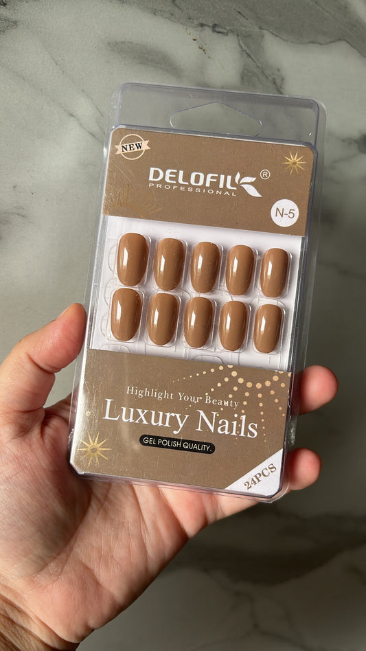 N-5: 24 nails in a box