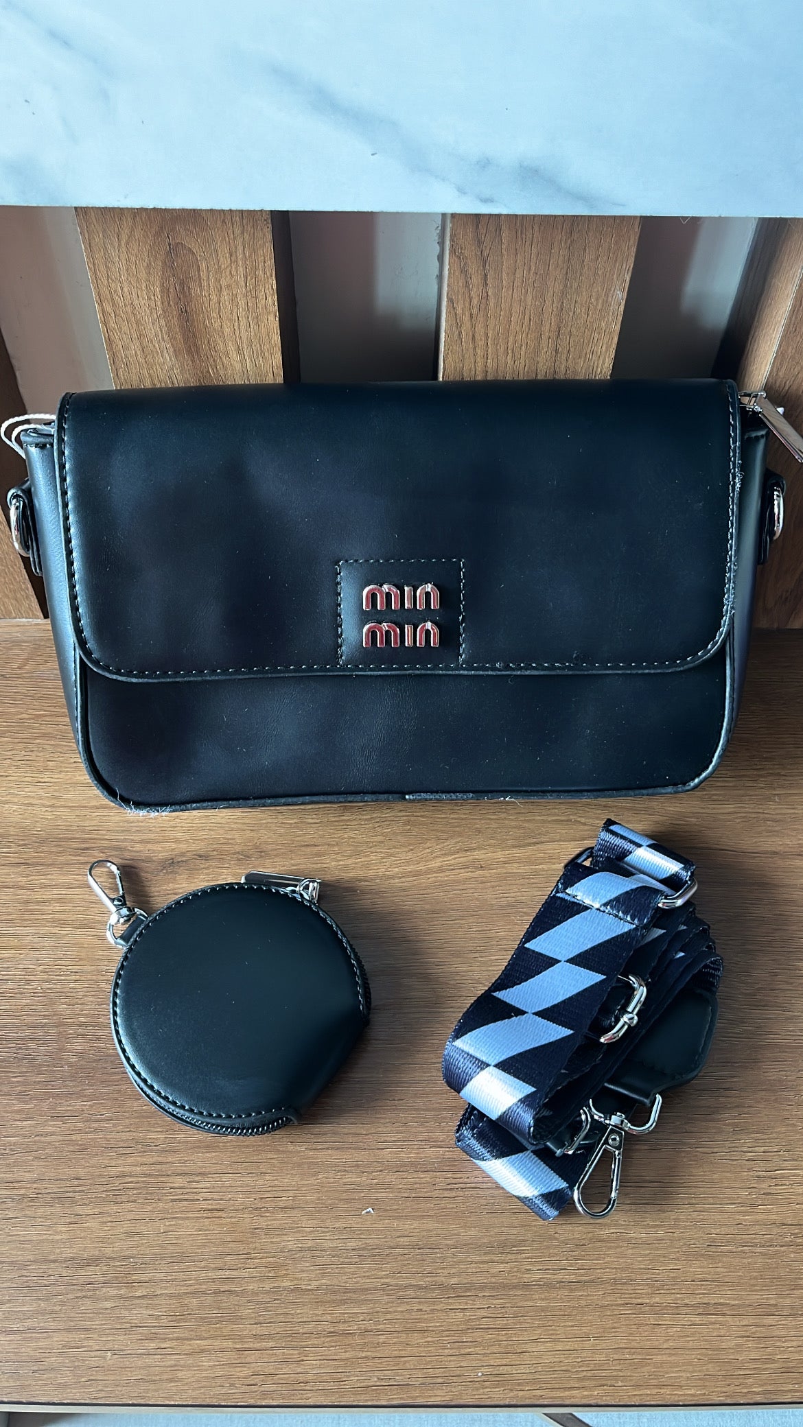 Min Min Bag with Coin Pouch and Broad Belt