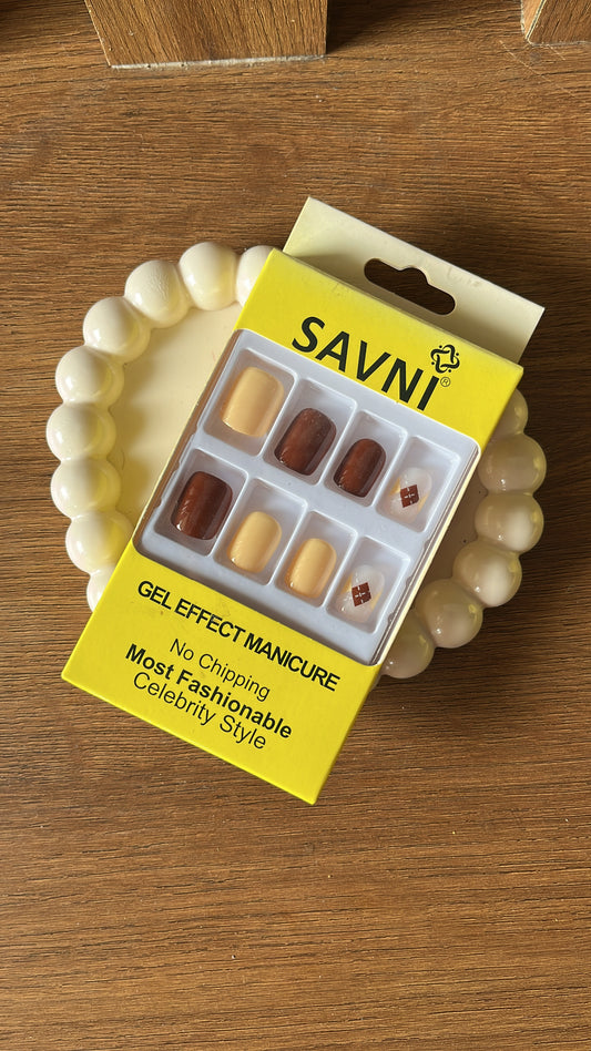 Maroon: 12 nails in a box - Premium Nails