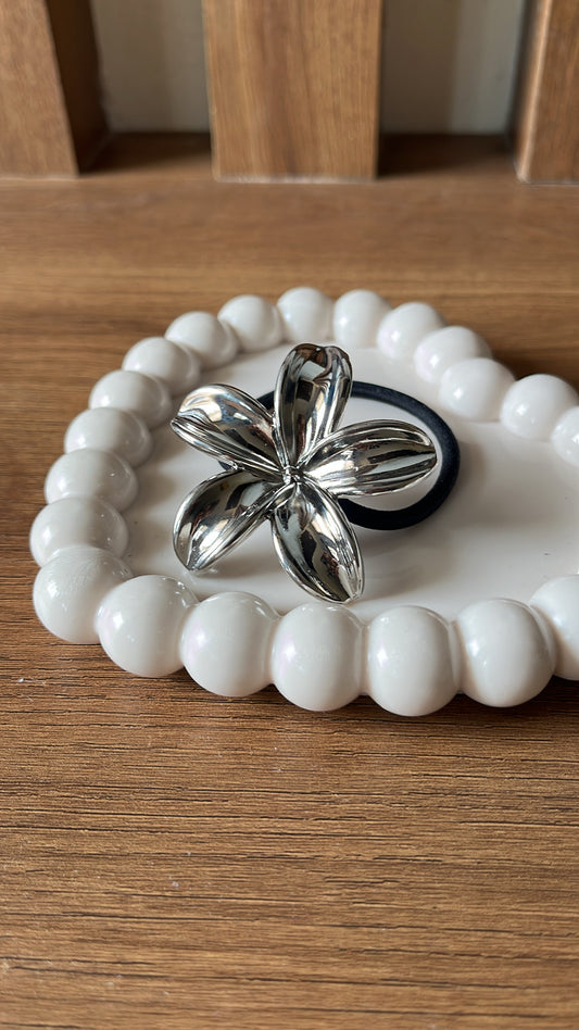 Pony cuff