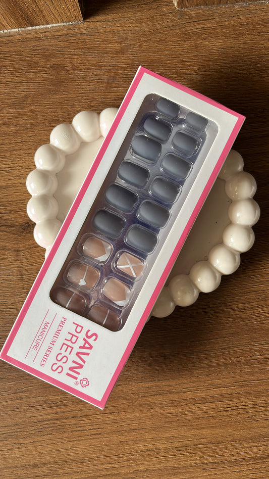 Grey: 24 nails in a box - High Quality Nails